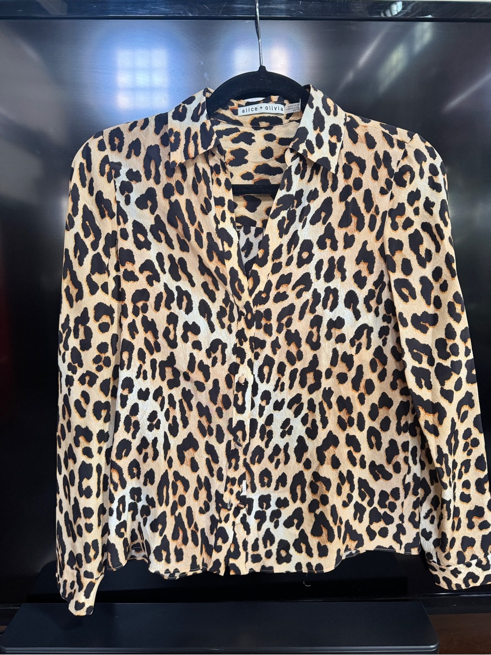 Alice + Olivia Leopard Print Button-Front Blouse in Black and Tan